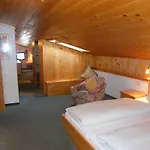 Katharina's Sleepover - Budget 卡普伦